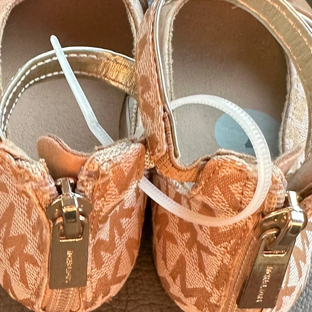 MICHAEL Michael Kors Girls Logo Ballet Flats – Size 7 - NWOT